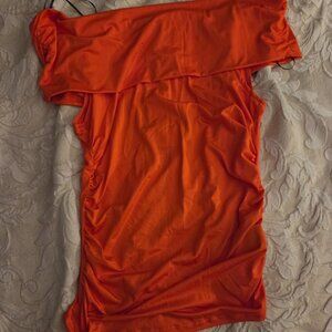 *NWT* off the shoulder top